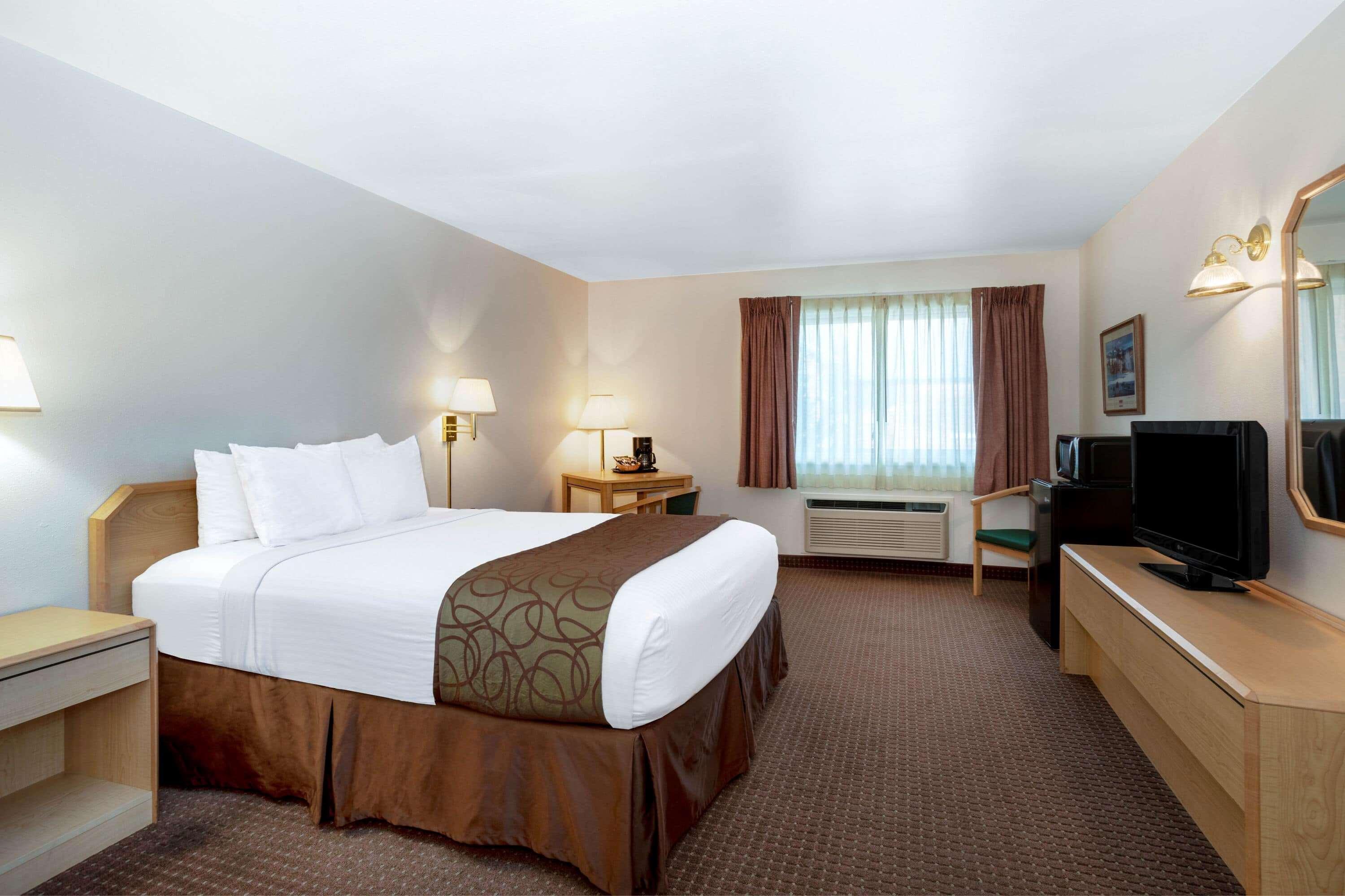 Inn At Lander, Travelodge By Wyndham Exterior photo