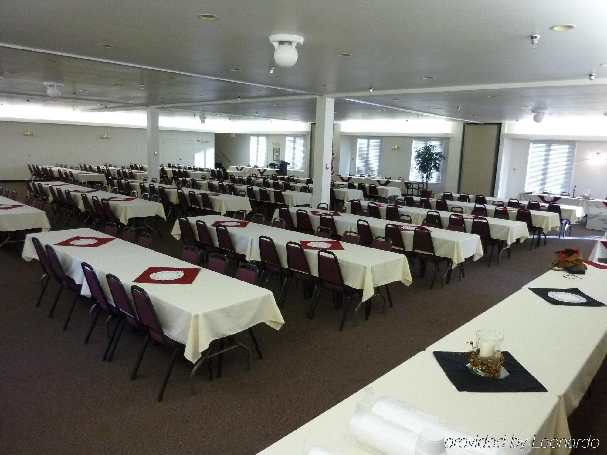 Inn At Lander, Travelodge By Wyndham Facilities photo