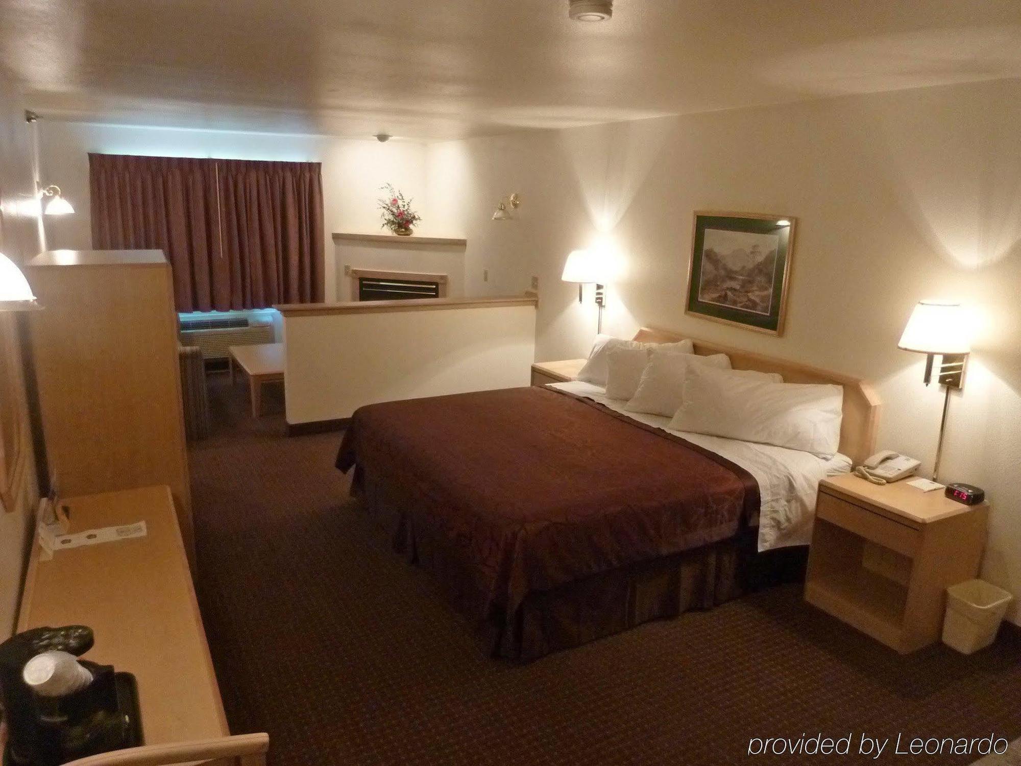 Inn At Lander, Travelodge By Wyndham Room photo
